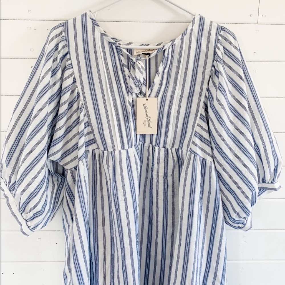 Women’s brand new with tags universal thread dress